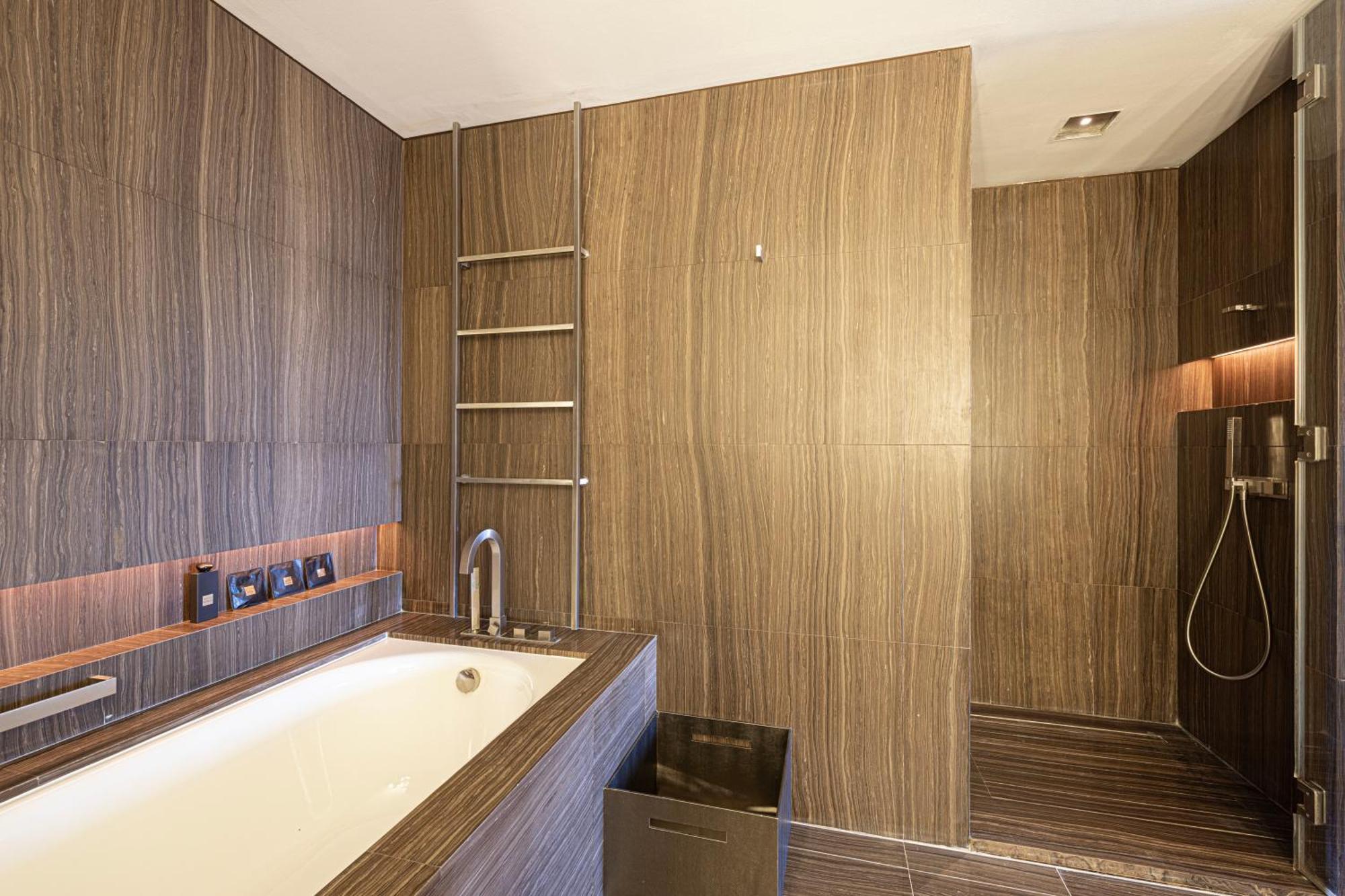 Armani Burj Khalifa 1 Bedroom * Dubai